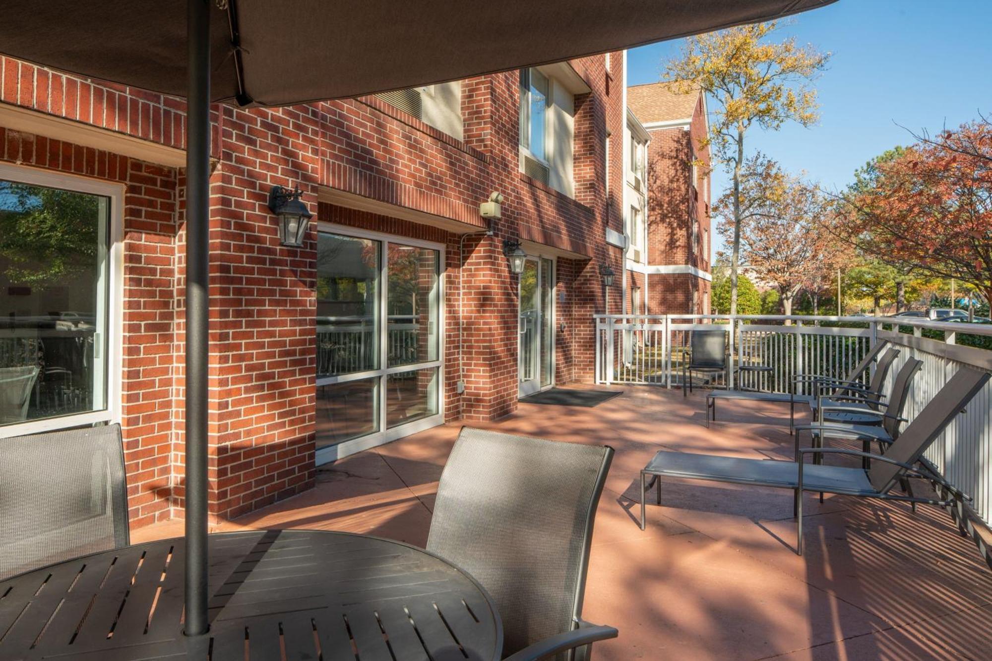 Fairfield Inn And Suites Memphis Germantown Exterior photo